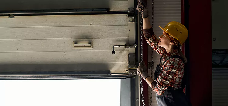 Addressing Common Garage Door Stoppage Issues in Pasco, WA